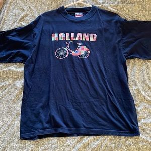 Holland screen print tee
